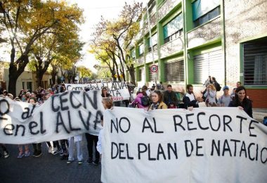 Abrazo a la escuela Álvarez Thomas