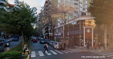 Mesas en veredas y peatonales: Boulevard Mendoza