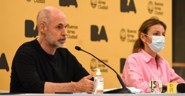 Intiman a Larreta y Acuña