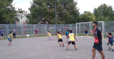 Fútbol Mixto en el parque de Villa Pueyrredón