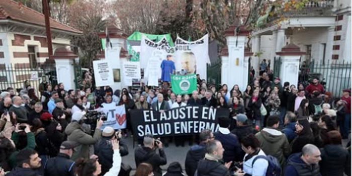 Abrazo al Instituto Oncológico Roffo