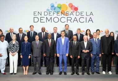 Cumbre progresista en Barcelona